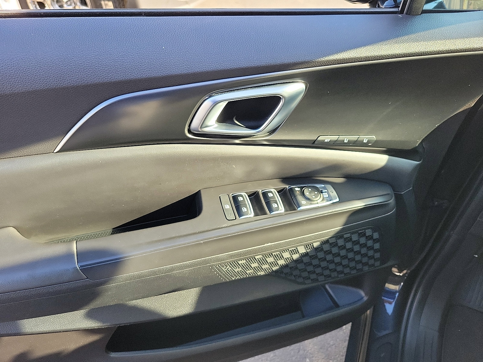 2025 Kia Carnival SX photo 7