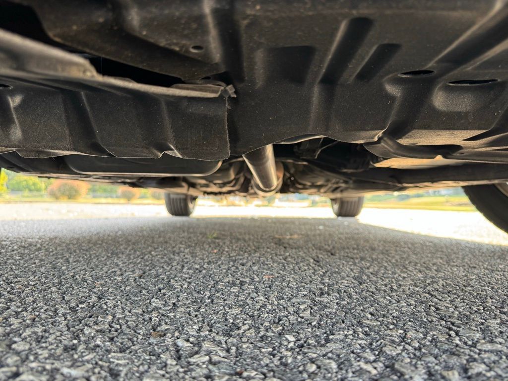 2014 Toyota Camry XLE photo 30