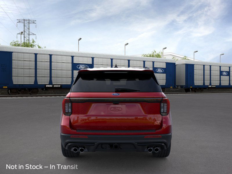 2025 Ford Explorer ST photo 5