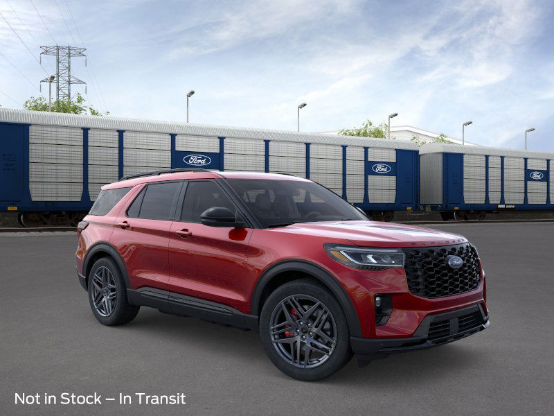 2025 Ford Explorer ST photo 6