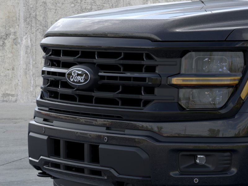 2025 Ford F-150 XLT photo 17