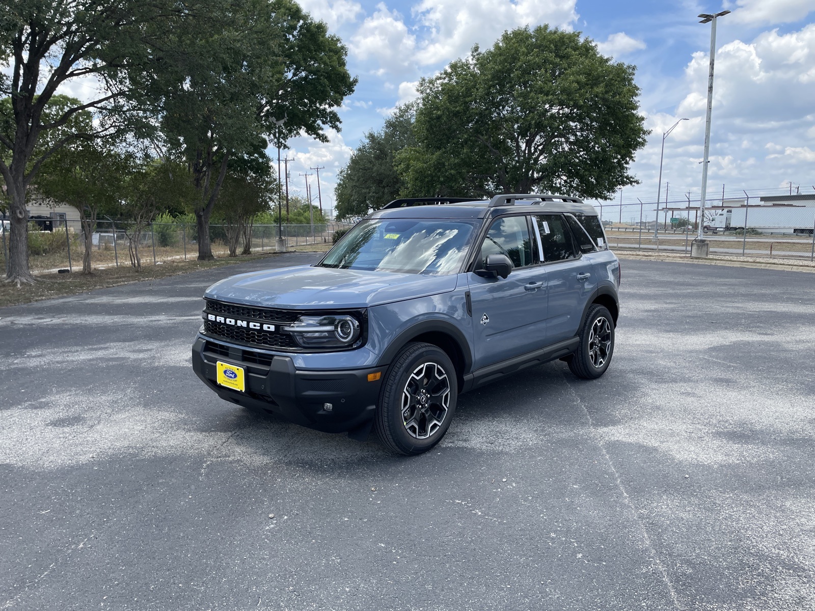 2025 Ford Bronco Sport Outer Banks's photo