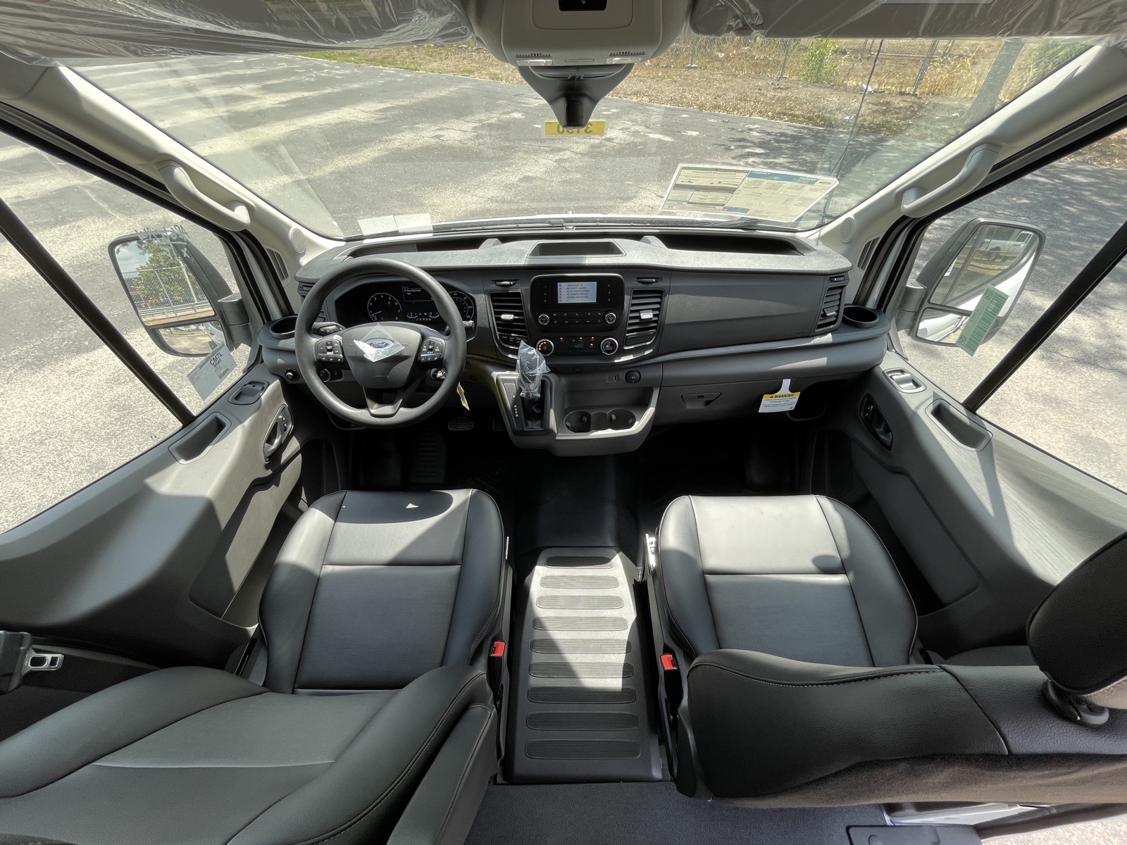 2025 Ford Transit photo 3