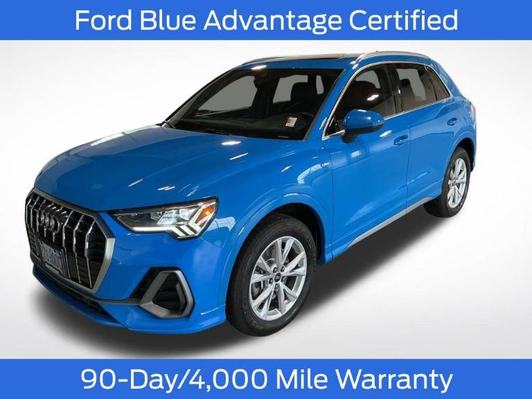 2023 Audi Q3 Premium