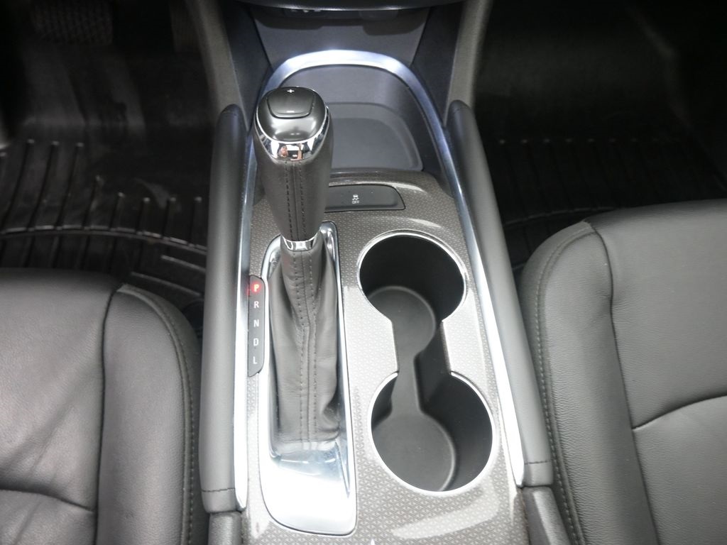 2018 Chevrolet Malibu 1LT photo 3