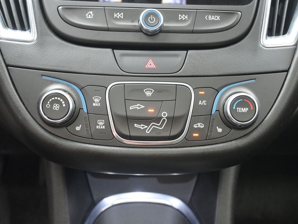 2018 Chevrolet Malibu 1LT photo 6