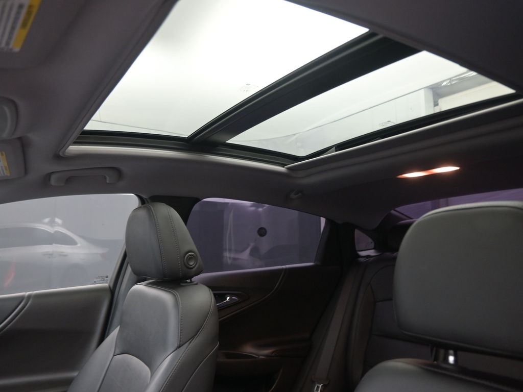 2018 Chevrolet Malibu 1LT photo 10