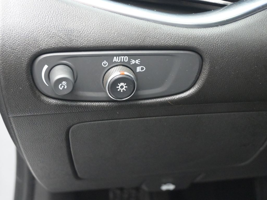 2018 Chevrolet Malibu 1LT photo 20