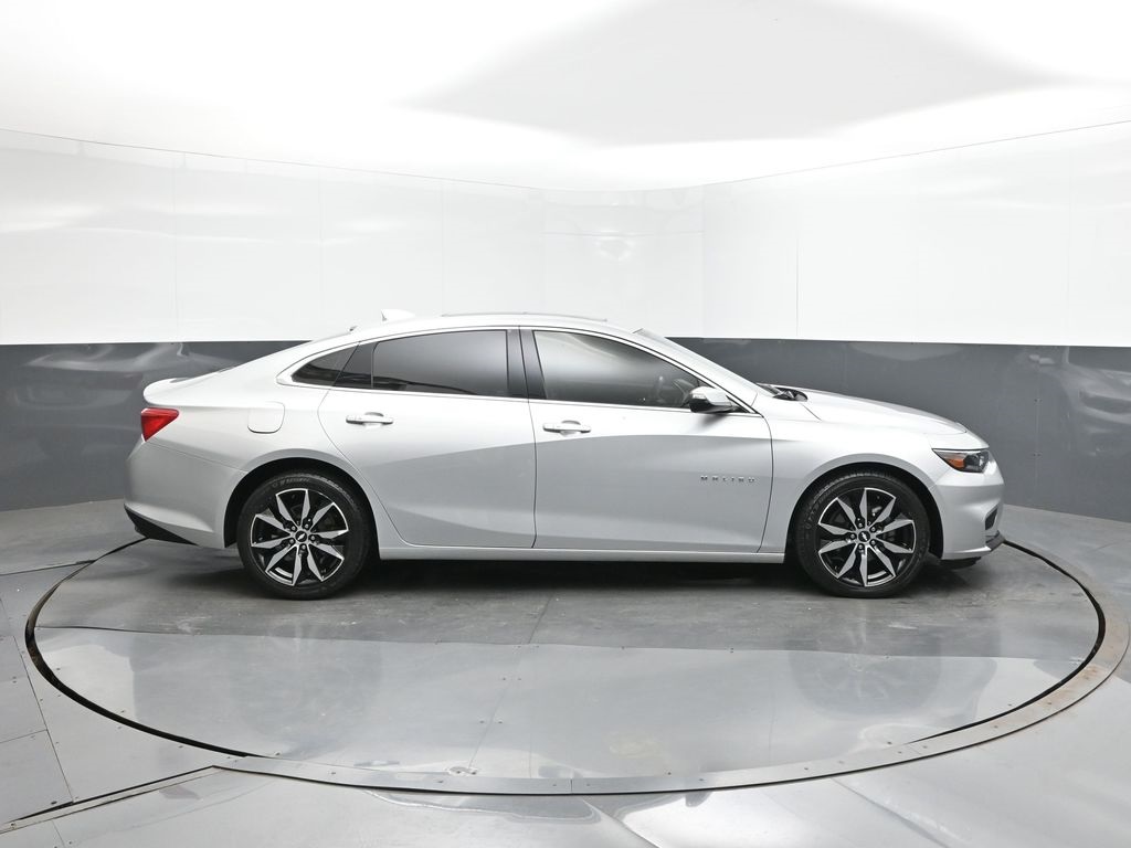 2018 Chevrolet Malibu 1LT photo 24