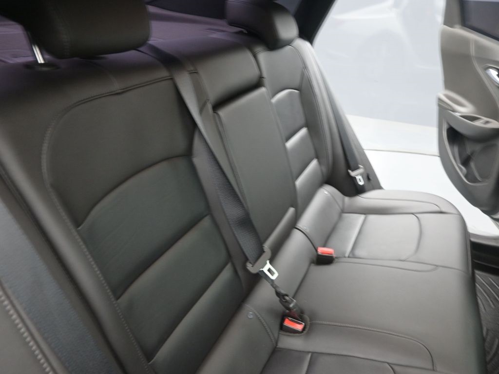 2018 Chevrolet Malibu 1LT photo 25