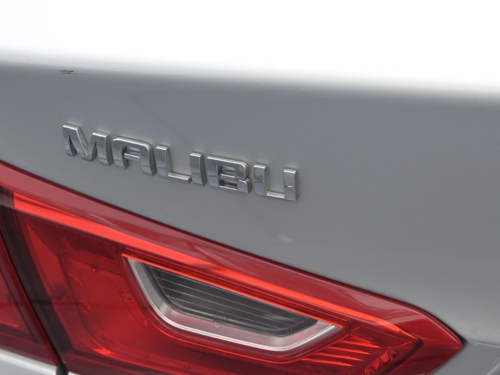 2018 Chevrolet Malibu 1LT photo 27
