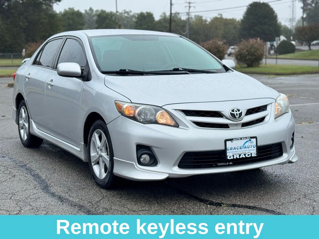 2013 Toyota Corolla S photo 8