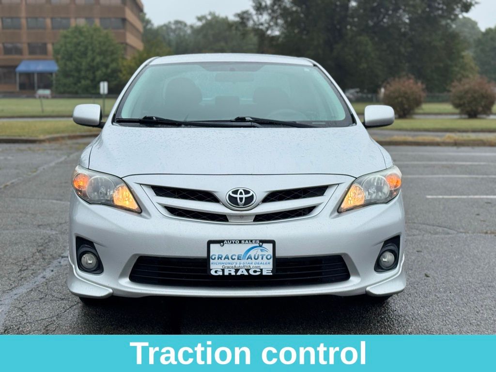 2013 Toyota Corolla S photo 9