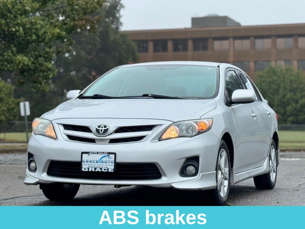 2013 Toyota Corolla S photo 10