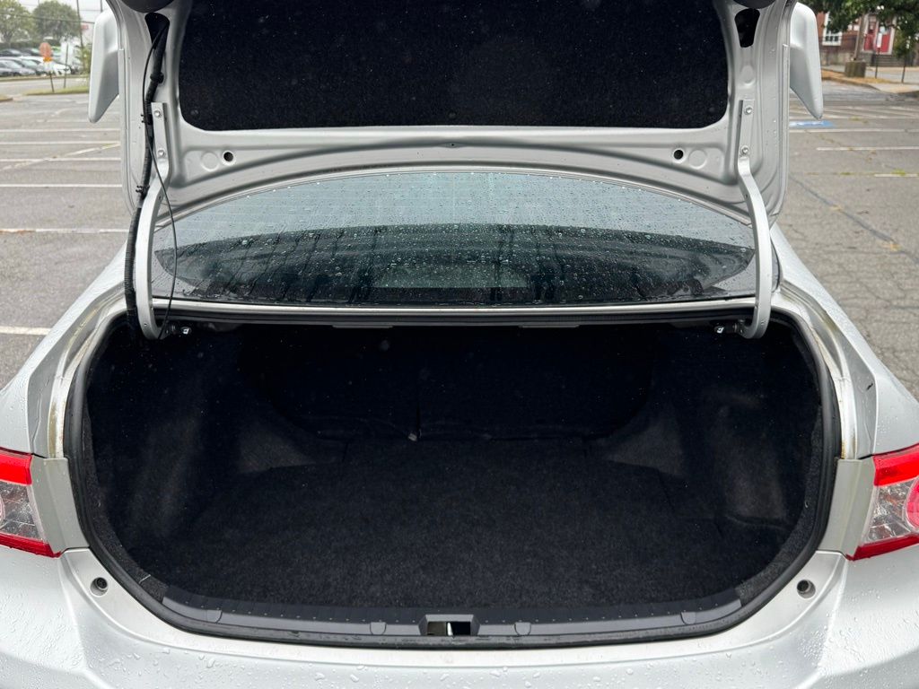 2013 Toyota Corolla S photo 24
