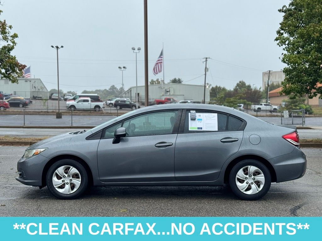2013 Honda Civic LX photo 3