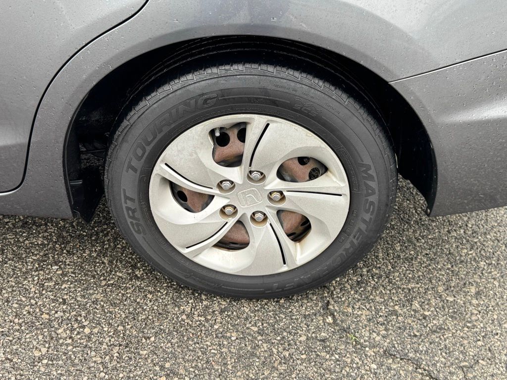2013 Honda Civic LX photo 23