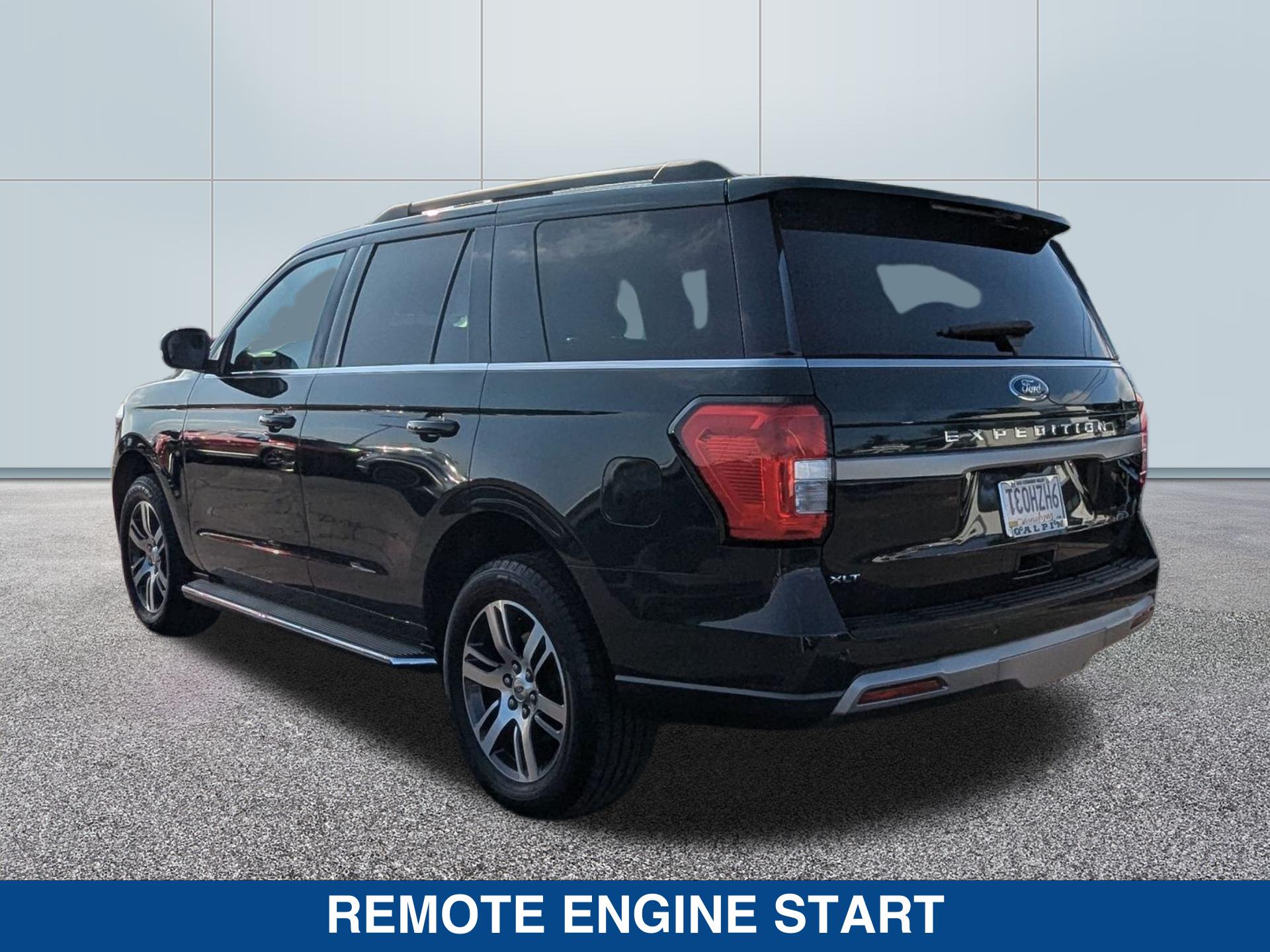 2023 Ford Expedition XLT photo 3