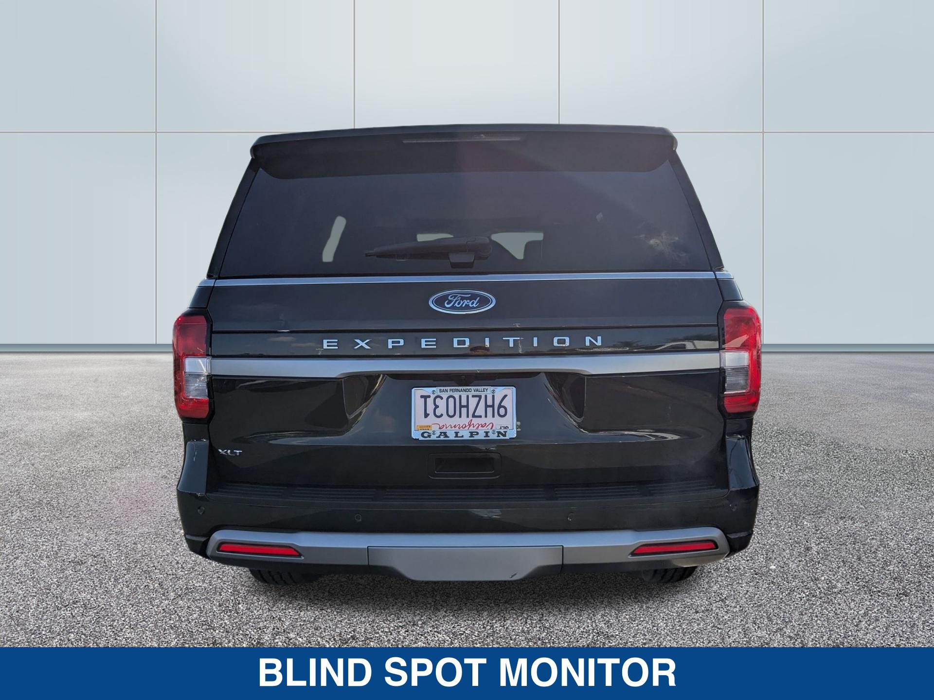 2023 Ford Expedition XLT photo 4