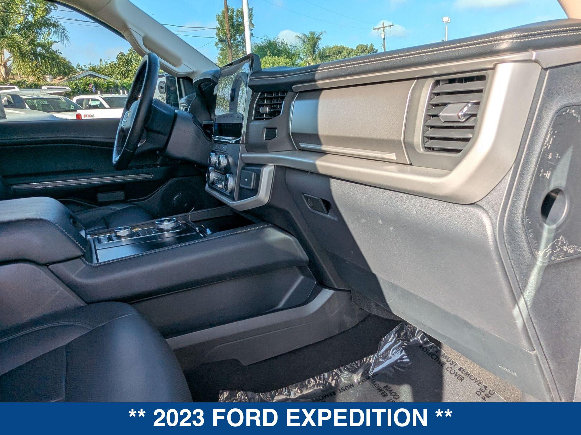 2023 Ford Expedition XLT photo 21