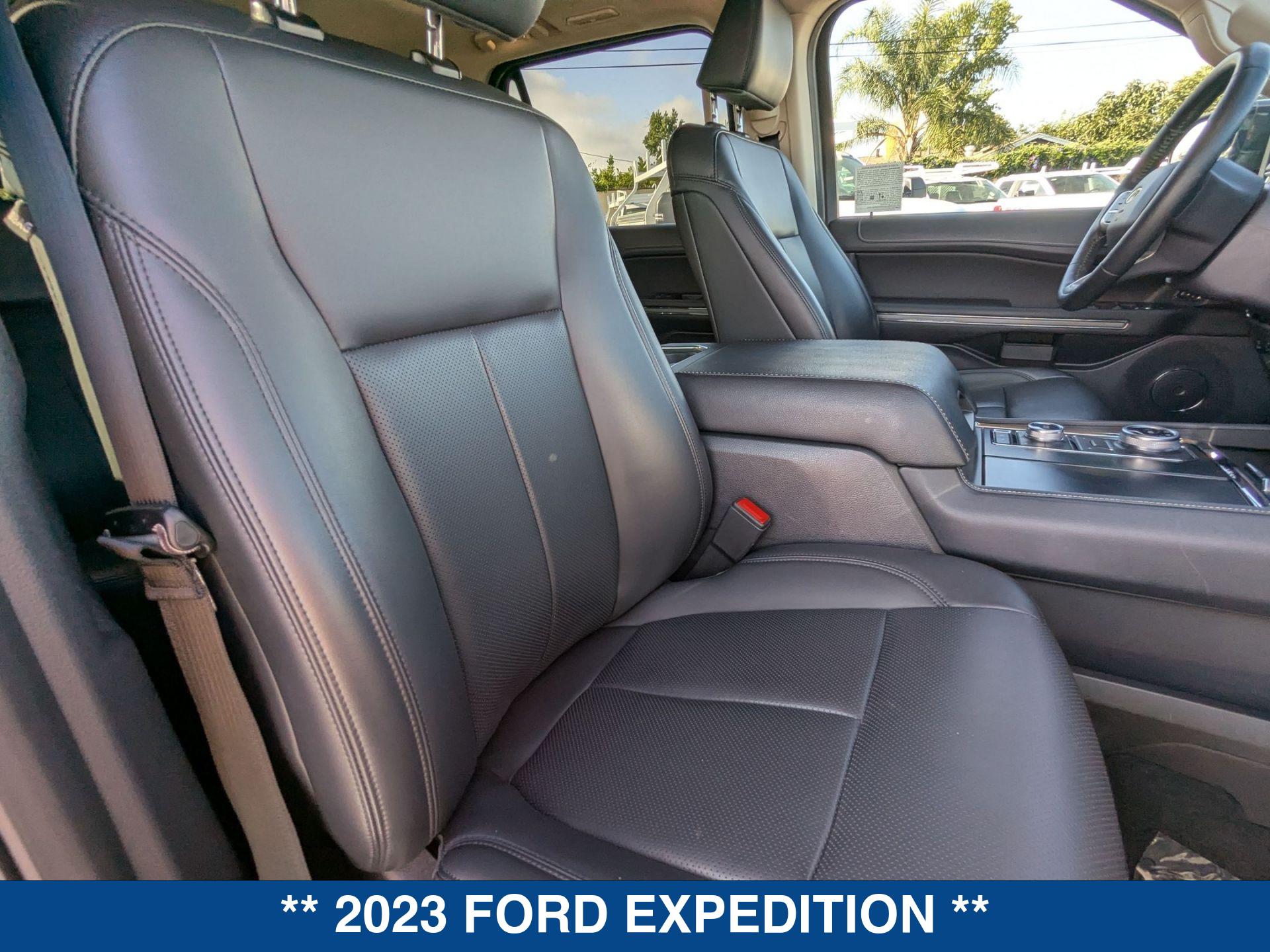 2023 Ford Expedition XLT photo 22