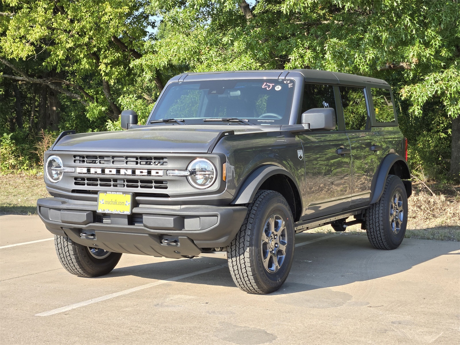 2025 Ford Bronco Big Bend photo 2