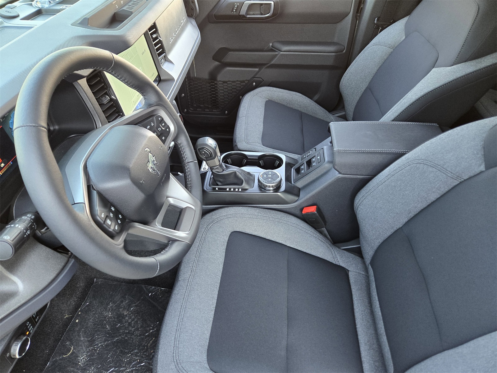 2025 Ford Bronco Big Bend photo 8