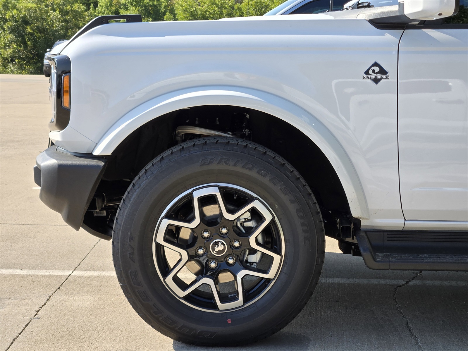 2025 Ford Bronco Outer Banks photo 6