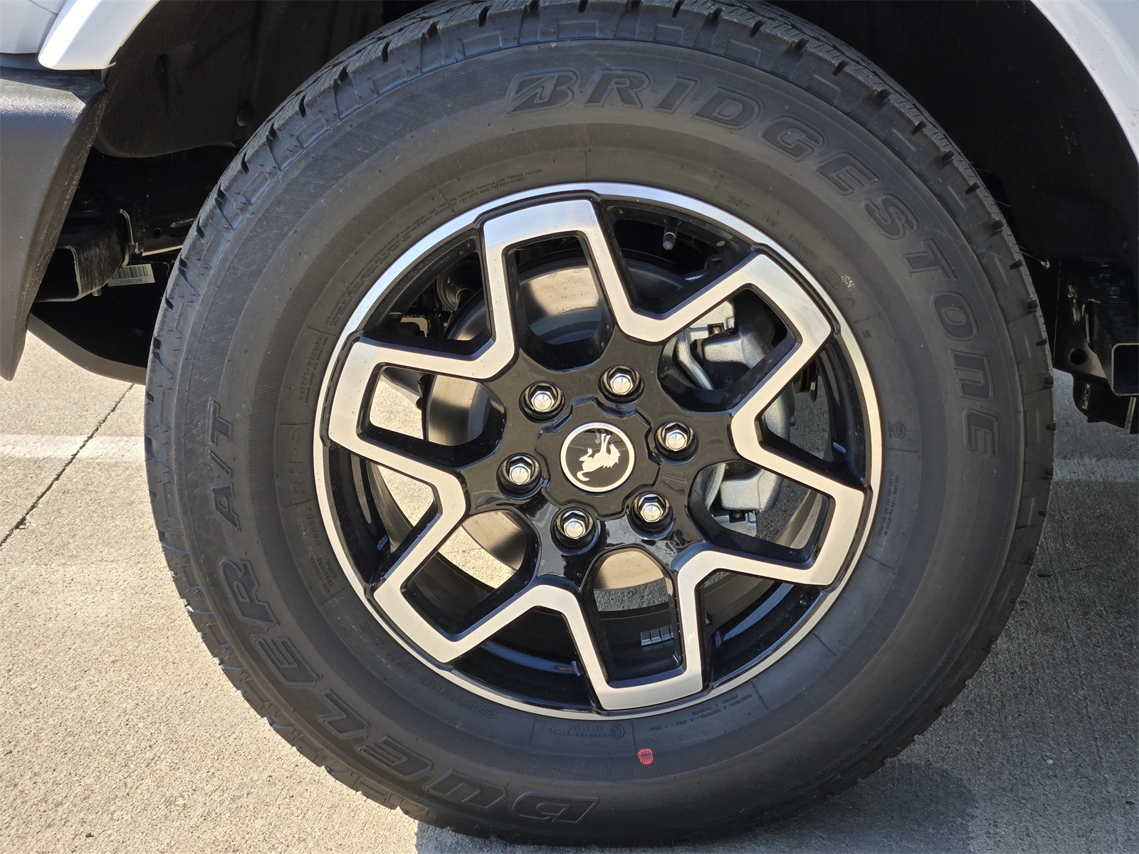 2025 Ford Bronco Outer Banks photo 7