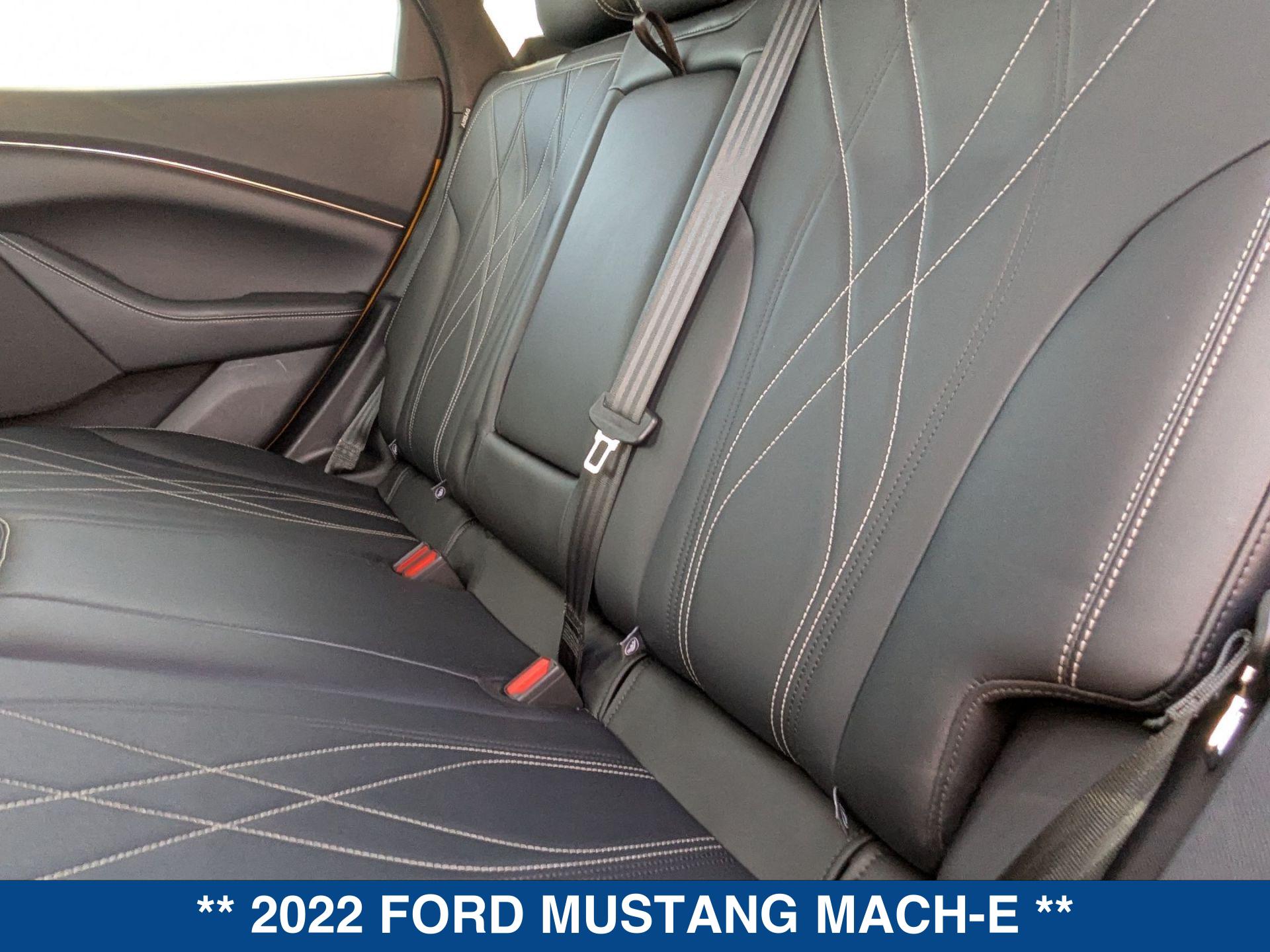 2022 Ford Mustang Mach-E Select photo 18