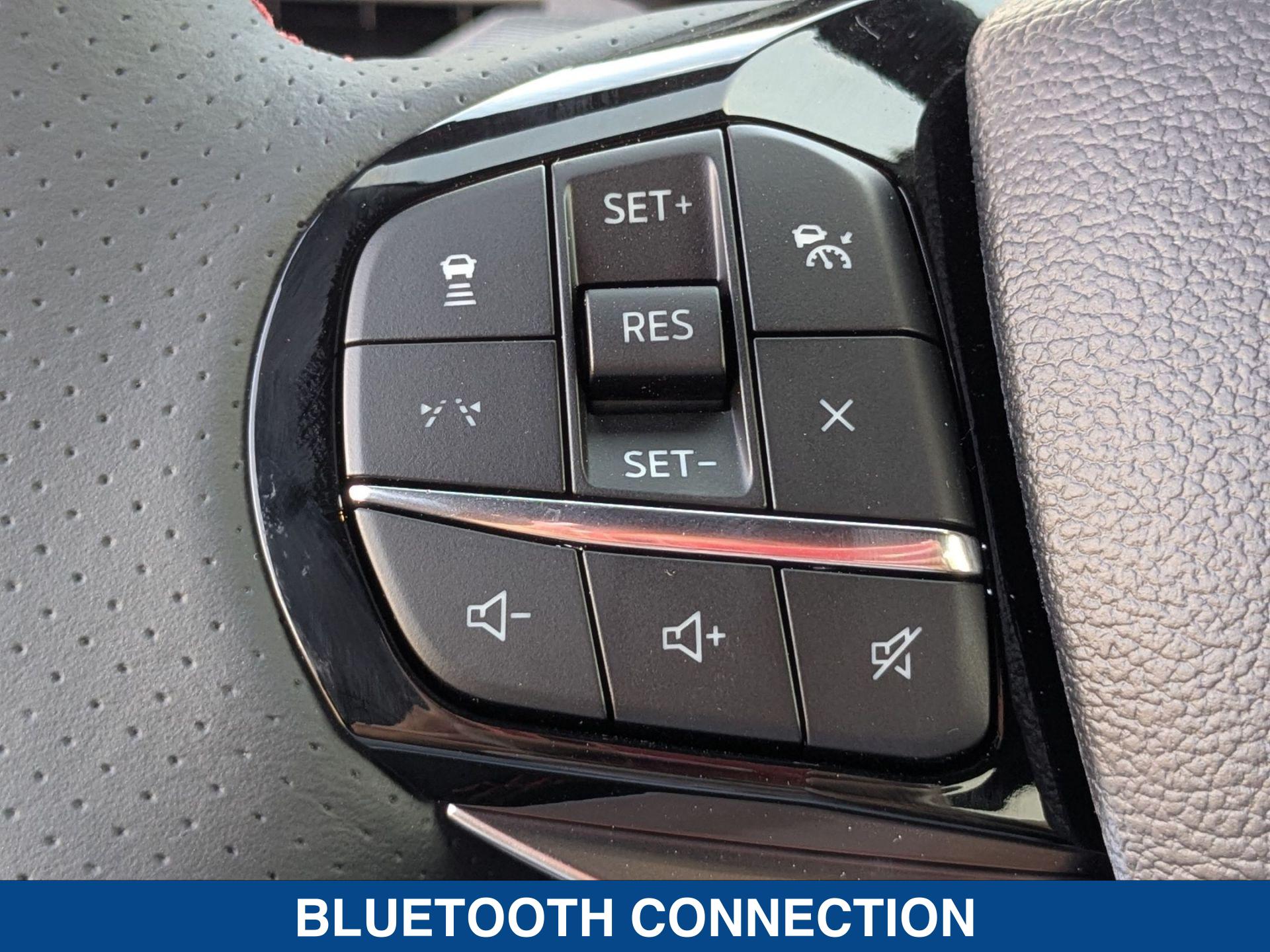 2025 Ford Explorer ST ST-Line photo 19