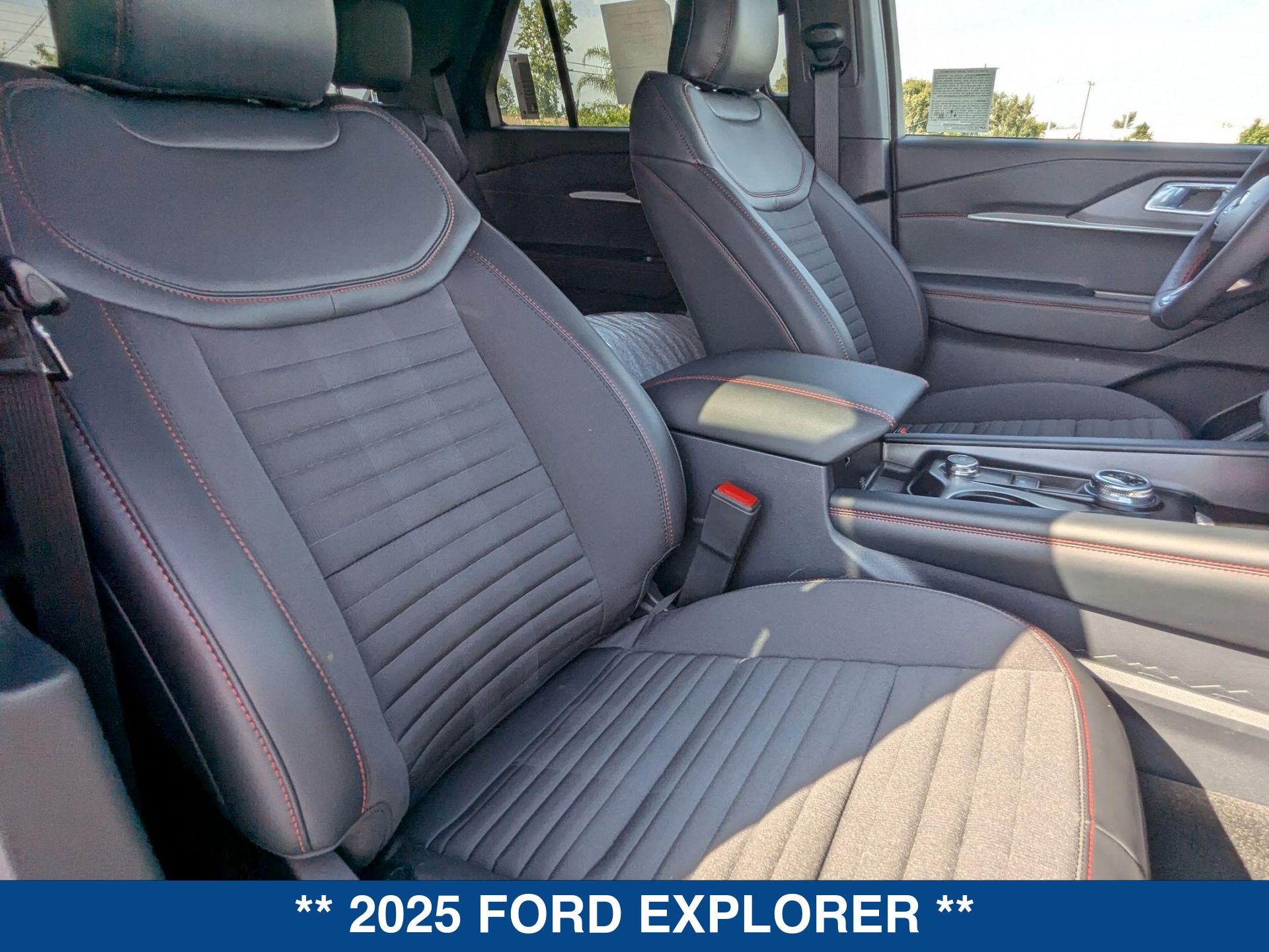 2025 Ford Explorer ST ST-Line photo 26