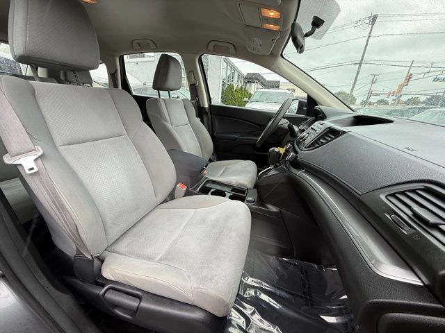 2015 Honda CR-V LX photo 25