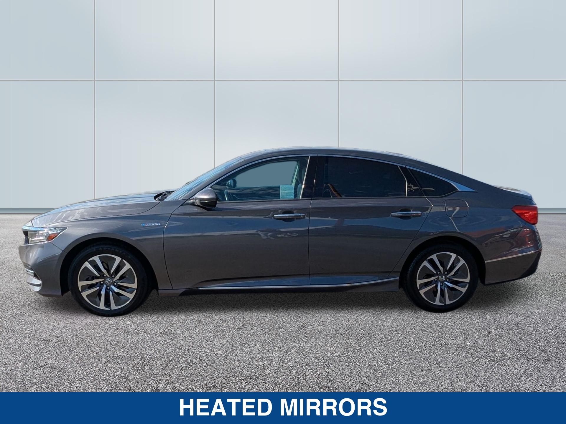 2019 Honda Accord Hybrid Touring photo 2