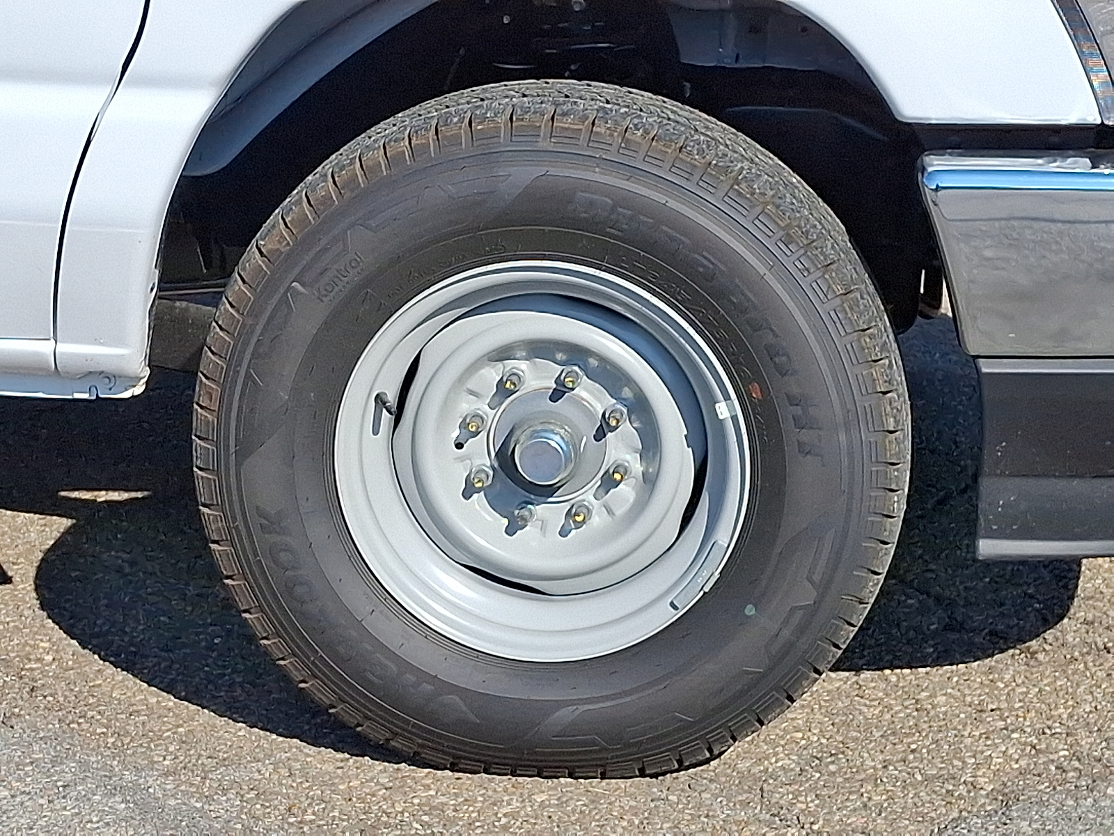 2026 Ford E-350 Base photo 8
