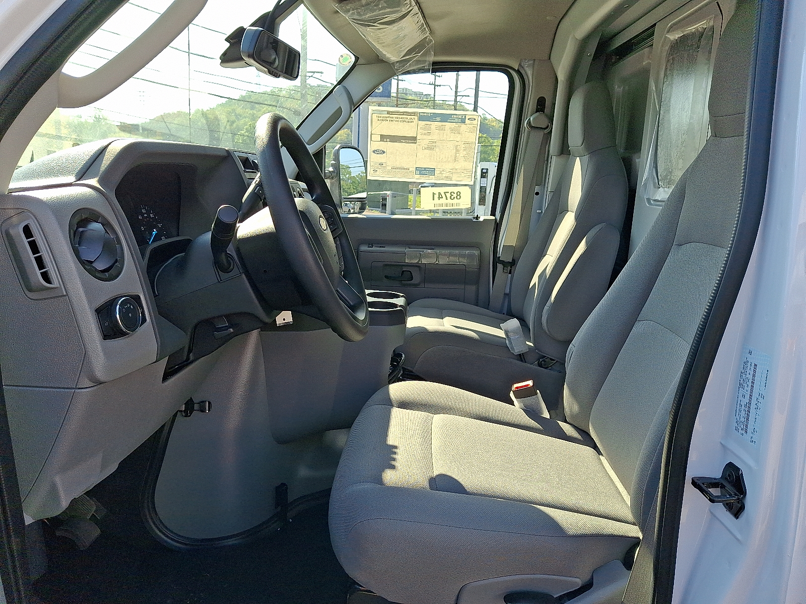 2026 Ford E-350 Base photo 9