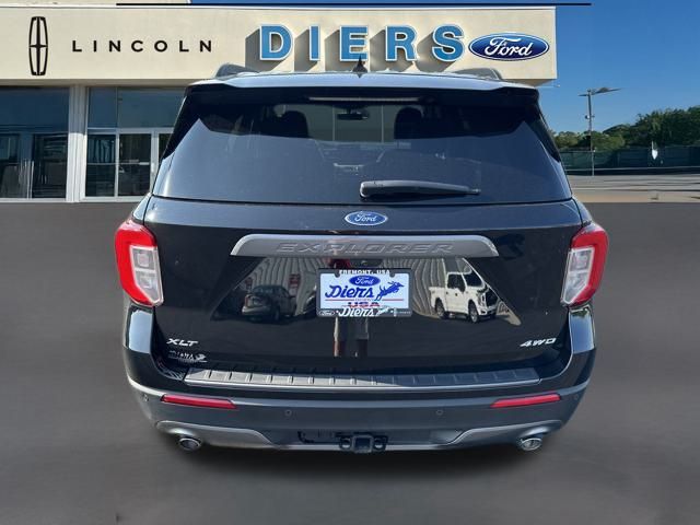 2023 Ford Explorer XLT photo 3