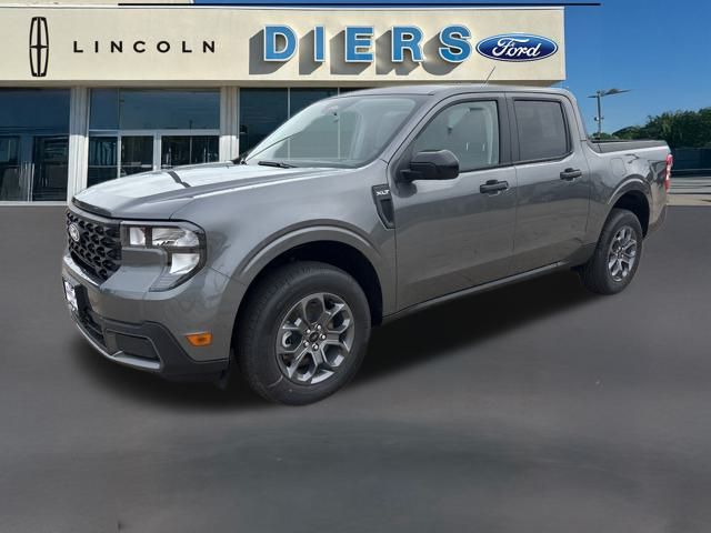 2025 Ford Maverick XLT photo 2