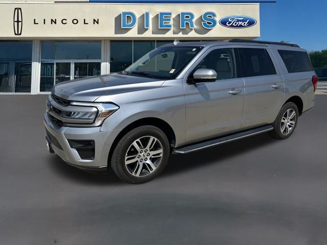 2022 Ford Expedition MAX XLT photo 2