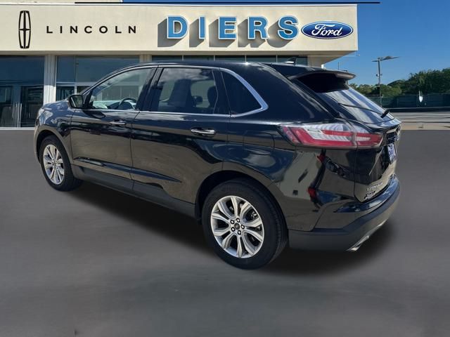 2024 Ford Edge Titanium photo 3