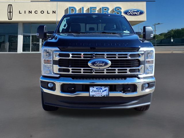 2025 Ford F-250 XLT photo 6