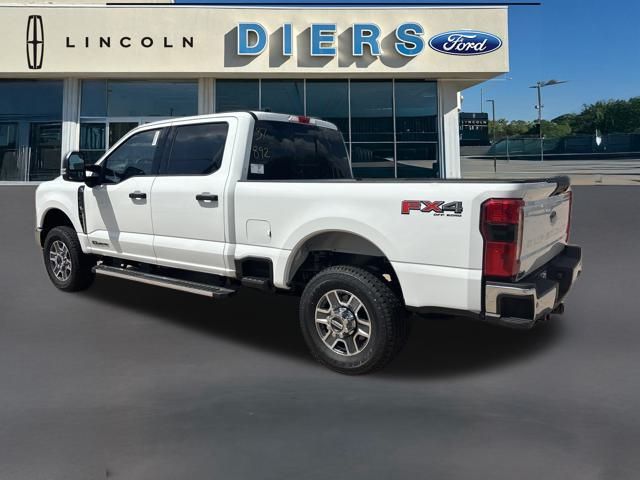 2025 Ford F-350 XLT photo 3