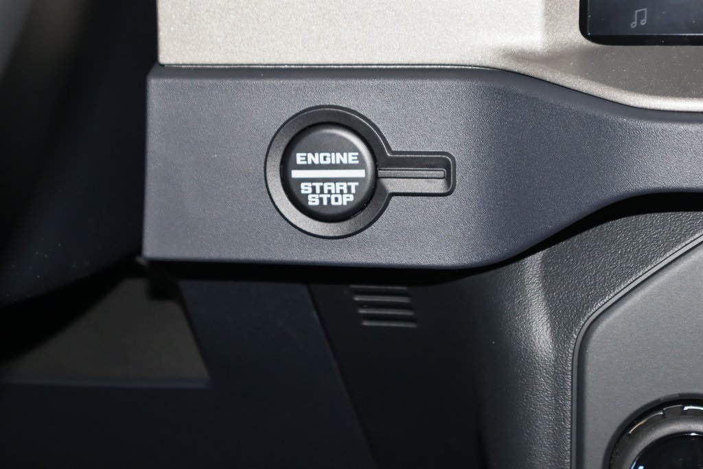 2025 Ford Bronco Outer Banks photo 16