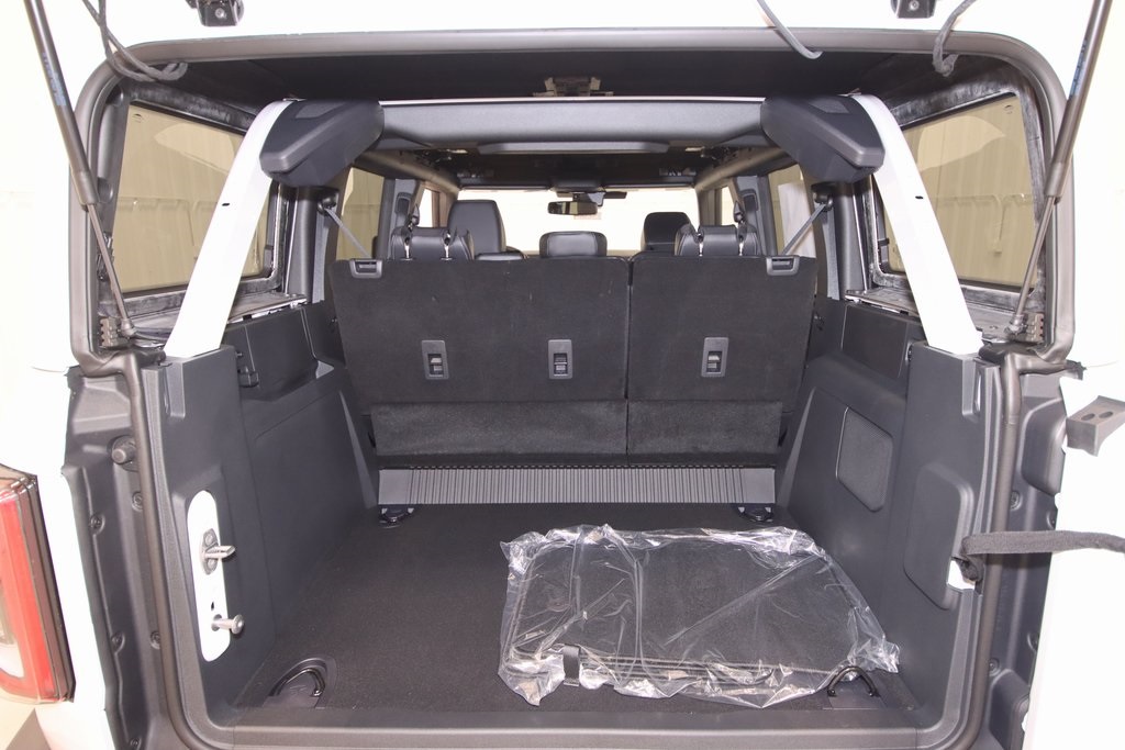 2025 Ford Bronco Outer Banks photo 25