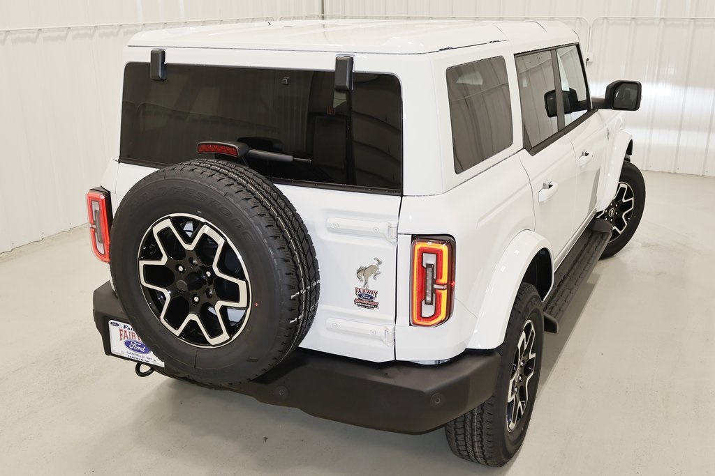 2025 Ford Bronco Outer Banks photo 31