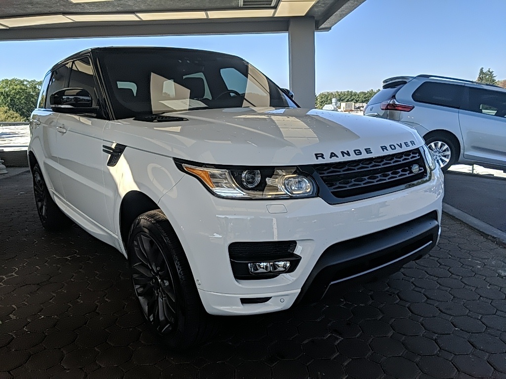 2017 Land Rover Range Rover Sport SuperCharged HSE photo 2