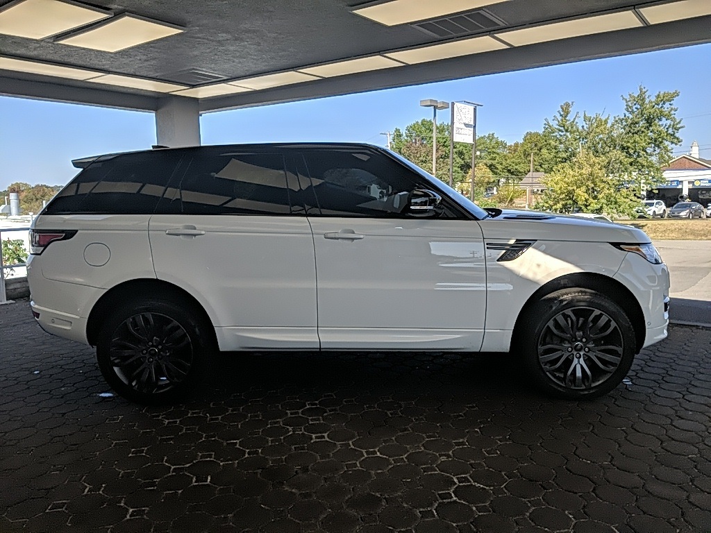 2017 Land Rover Range Rover Sport SuperCharged HSE photo 3