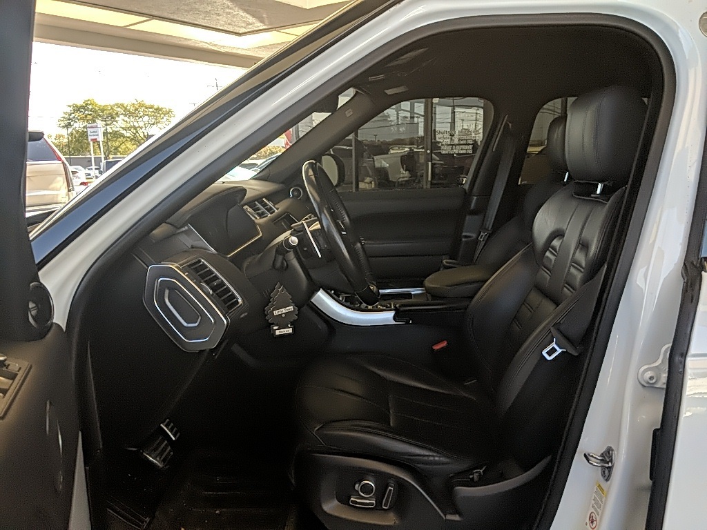 2017 Land Rover Range Rover Sport SuperCharged HSE photo 10