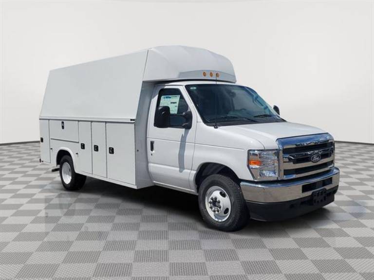 2026 Ford E-Series Cutaway E-350 DRW 158
