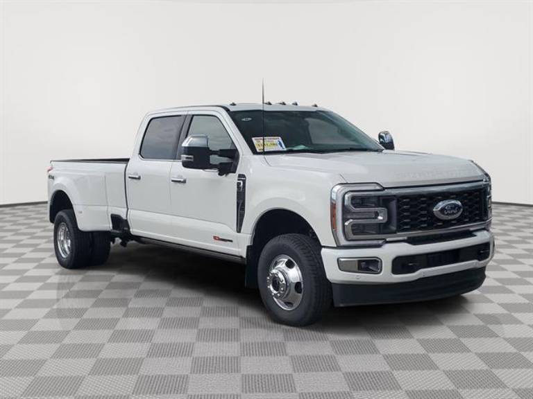 2025 Ford Super Duty F-350 DRW Platinum